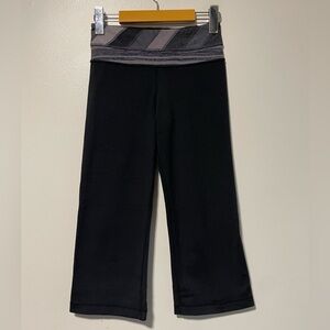 Lululemon Athletica Cropped Workout Yoga Pants - Size  2